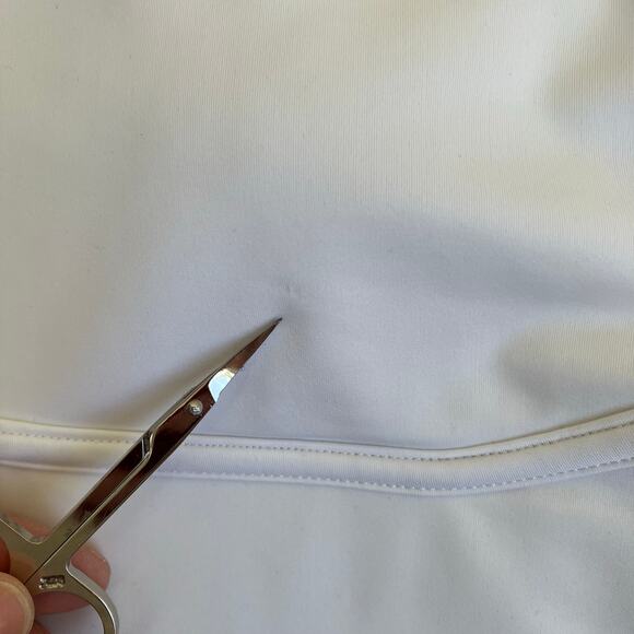 Fabletics Sz S All Day Every Day Adjustable Bra Sports Bra in White NWT - Picture 5 of 16